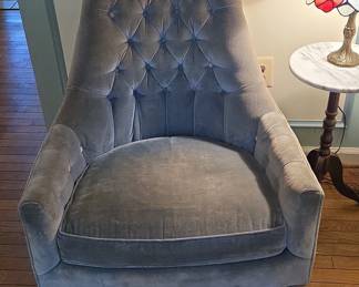 Mid-Century High Back Tufted Velvet Accent Chair