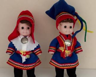 Vintage Sami Folk Costume Dolls Set
