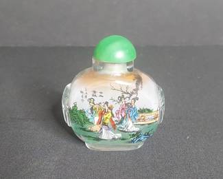 Inside-Painted Glass Snuff Bottle with Figurative Scenes