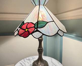 Tiffany Style Floral Table Lamp