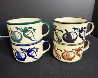 Vintage Vegetable Motif Soup Mugs