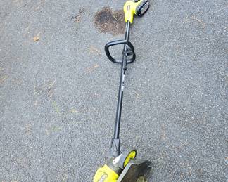 Ryobi 18V ONE+ Cordless String Trimmer/Edger