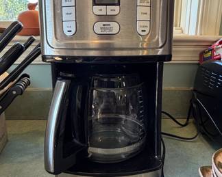 Cuisinart DCC-3200 14-Cup Programmable Coffee Maker