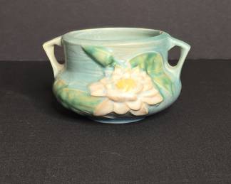 Roseville Pottery Water Lily Double-Handled Bowl