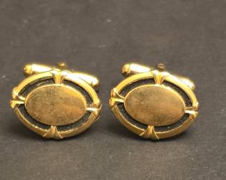 Anson Oval Cufflinks with Textured Border