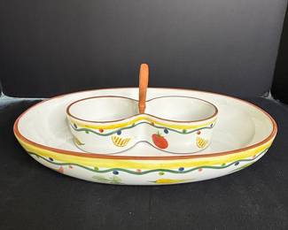 Boston Warehouse Trading Corp. Vegetable Serving Dish