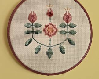 Vintage Folk Art Floral Cross-Stitch Embroidery in Hoop