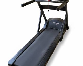 Life Fitness 9000 Treadmill