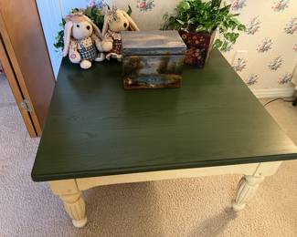 SQUARE COFFEE TABLE WITH GREEN TOP, BOXES, DECOR