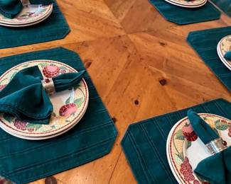 DINNERWARE