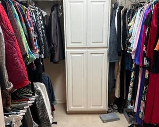 WOMENS CLOTHING