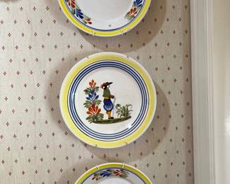 QUIMPER PLATES