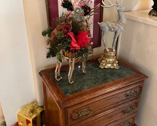 MARBLE INSET STAND, HOLIDAY DECOR