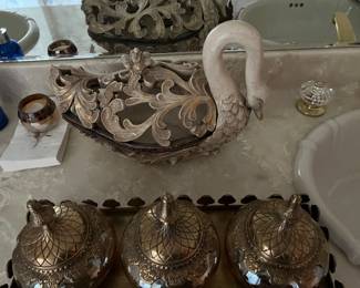 BATH DECOR