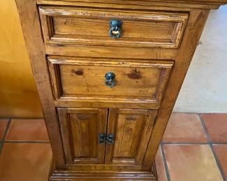 STORAGE STAND