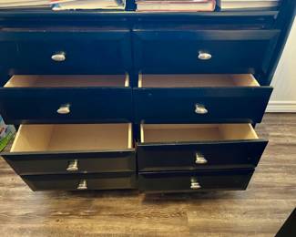 dresser with 6 drawers