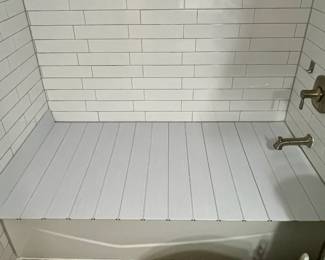 foldable bathtub tray, PVC 63" x 31.5" shutter bath lid (closed)