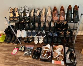 womens shoes size 8 to 8.5, naturalizer and other brands, ropers, mens boots