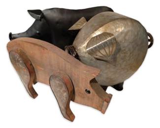 Three Pig Decorations