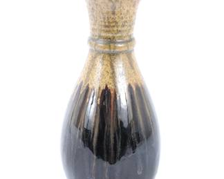 Lot 112 Chinese Porcelain Yellow Black Glazed Vase