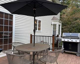 Metal/Mesh outdoor table w/umbrella(lights)-AVAILABLE FOR PRE-SALE ITEM. CONTACT ME FOR INFO