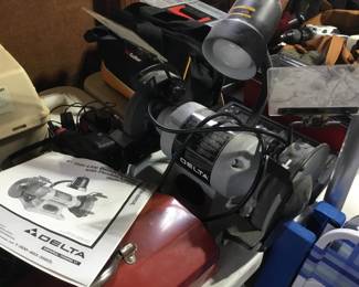 Delta 6” bench grinder