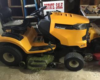 Cub Cadet riding mower XT1