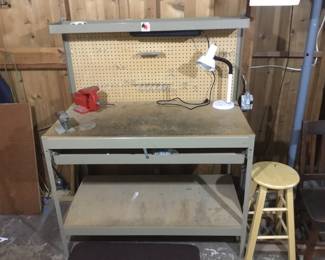Work bench