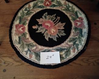 24' round rug