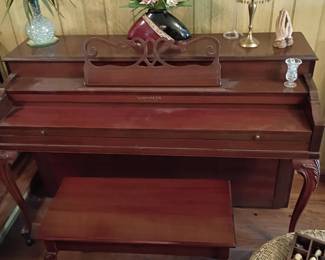 Piano, Bench and sheet music