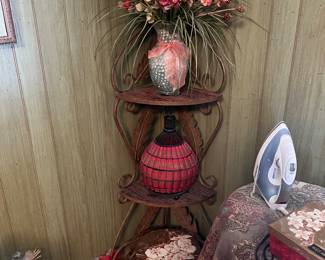 Rattan/Iron Corner shlef