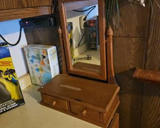 Dresser top mirror w/ drawers