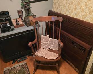 rocking chair and more