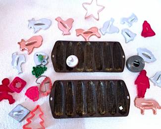 COOKIE CUTTERS CAST IRON