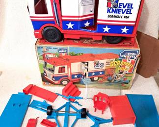 EVEL KNIEVEL BUS