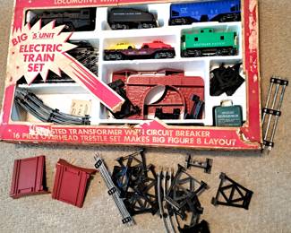 ELECTRIC TRAIN SET