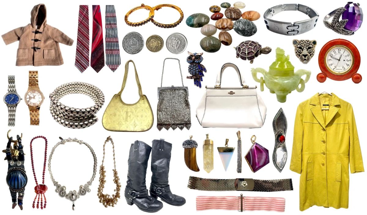 https://www.auctionninja.com/clearinghouseestatesales/sales/details/manhattan-auction-jewelry-accessories-clothing-coins-more-shipping-or-in-person-pick-up--17232.html?sort=&name=&lotno=&view=40&show=#items