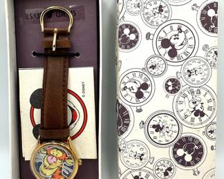 New In Box Vintage Disney Tiger From Winnie The Pooh Watch In Original Box Lot #: 69