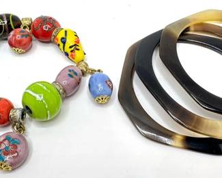 Vintage Bracelets: Italian Glass Beads & Set Of 3 Natural Horn Bangles Lot #: 132