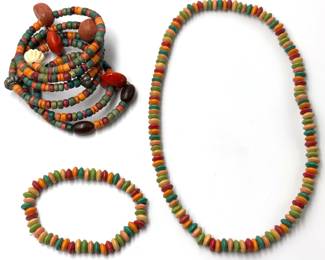 Vintage Wood Bead Jewelry Set: Necklace & 2 Bracelets Lot #: 146