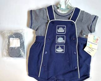 First Impressions Baby Clothes 3 Piece Set, Size 0 To 3 Months Lot #: 115