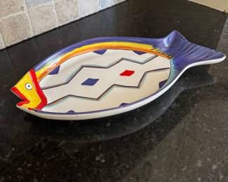Crate and Barrel fish server