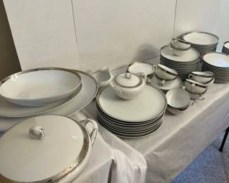 Incomplete Set Of Fukagawa Arita Porcelain China