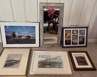 Miscellaneous Wall Hanging Items