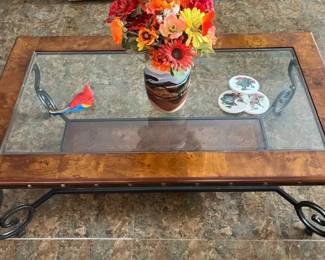 Coffee Table, Flower Pot, And Decor.
