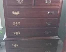 Chest of Drawers. Lots of quality furniture and home furnishings.