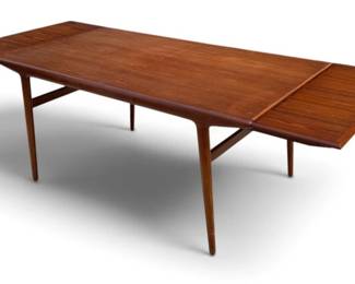 NIELS OTTO MOLLER (Danish, 1920-1982) for ILLUMS BOLIGHUS Teak Dining Table 