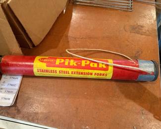 Androck Pik-Pak Vintage Stainless Steel Bar-B-Q Extension Roasting Forks Set of 4 with Carrying Tube