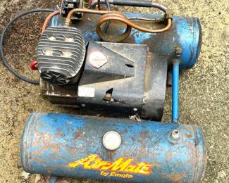 Emglo Air-Mate Portable Twin Tank Air Compressor