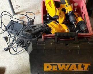 DeWalt Power Tool Combo Lot - Cordless Drills, Circular Saw, Flexible Worklight, Hammer Drill